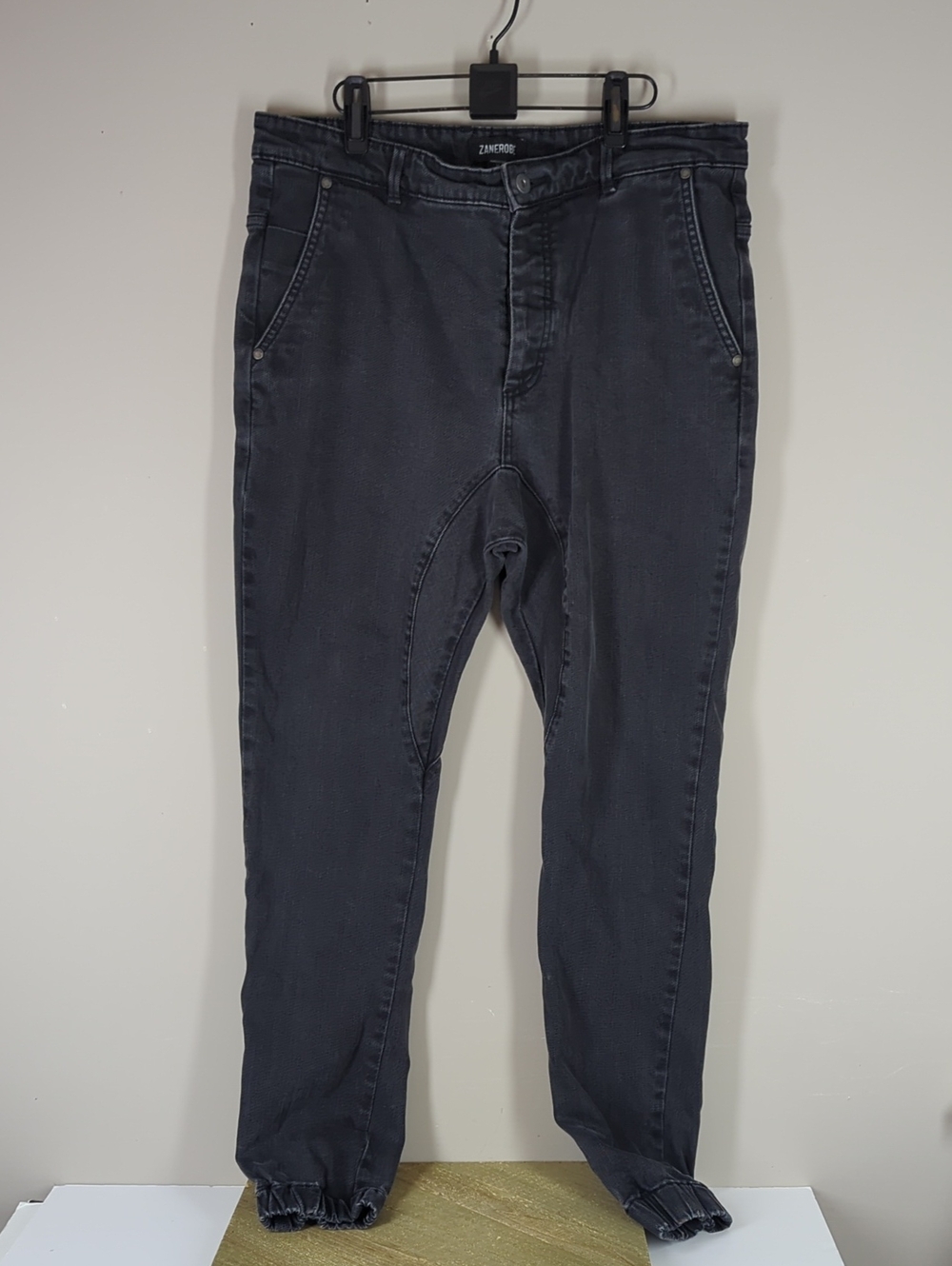 Zanerobe Men's Black Jogger Jeans Slingshot Denimo 34